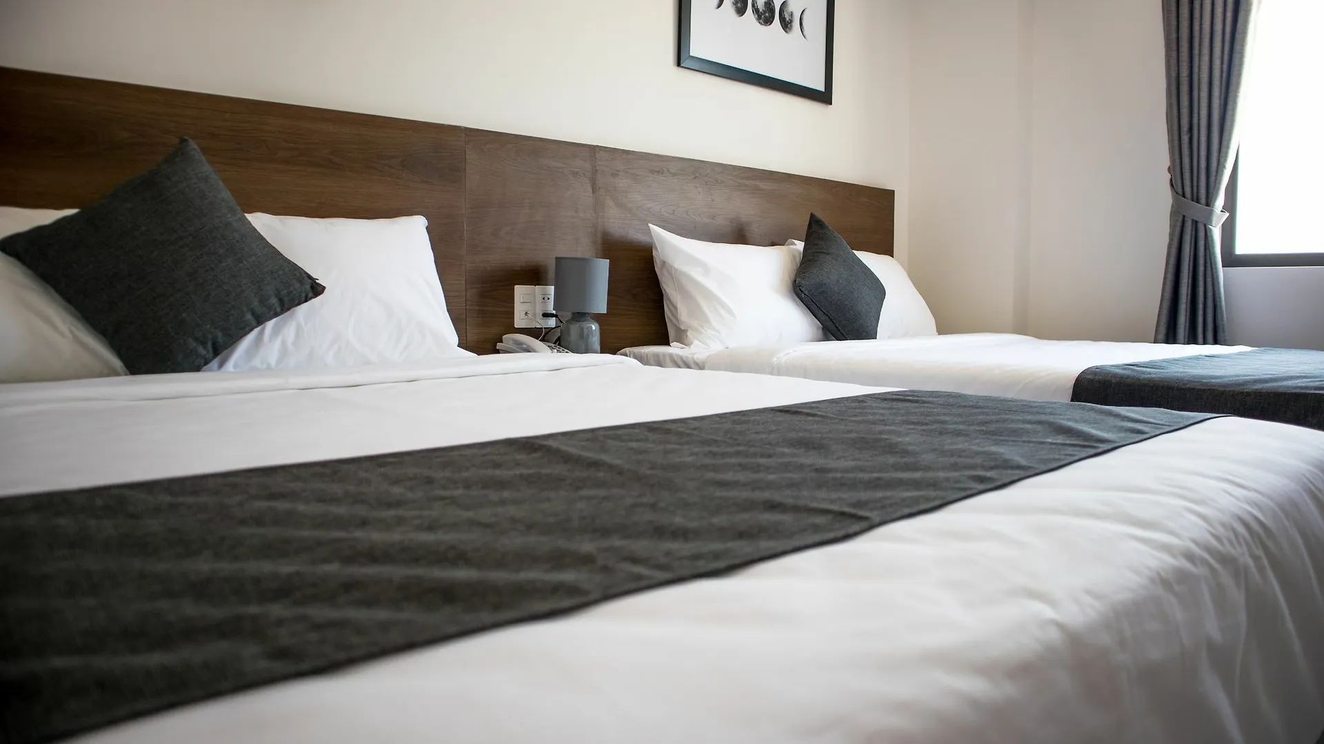 **  Robin Hotel Danang Vietnam